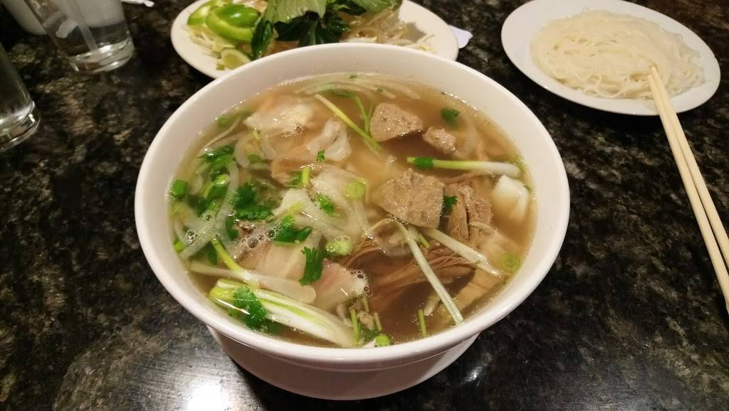 Pho Chandler | restaurant | 4055 S Arizona Ave #8, Chandler, AZ 85248, USA | 4808959090 OR +1 480-895-9090