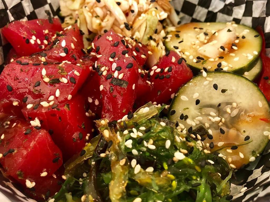 RiVive Pool Bar & Grill | restaurant | Beach Quarters Resort, 501 Atlantic Ave, Virginia Beach, VA 23451, USA | 7574223186 OR +1 757-422-3186