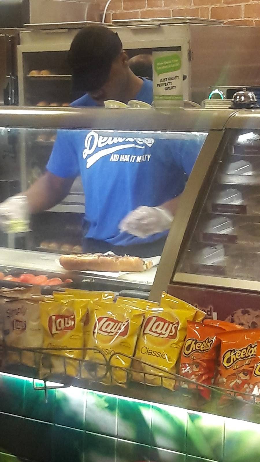 Subway | restaurant | 3374 Middle Rd, Bettendorf, IA 52722, USA | 5633328086 OR +1 563-332-8086