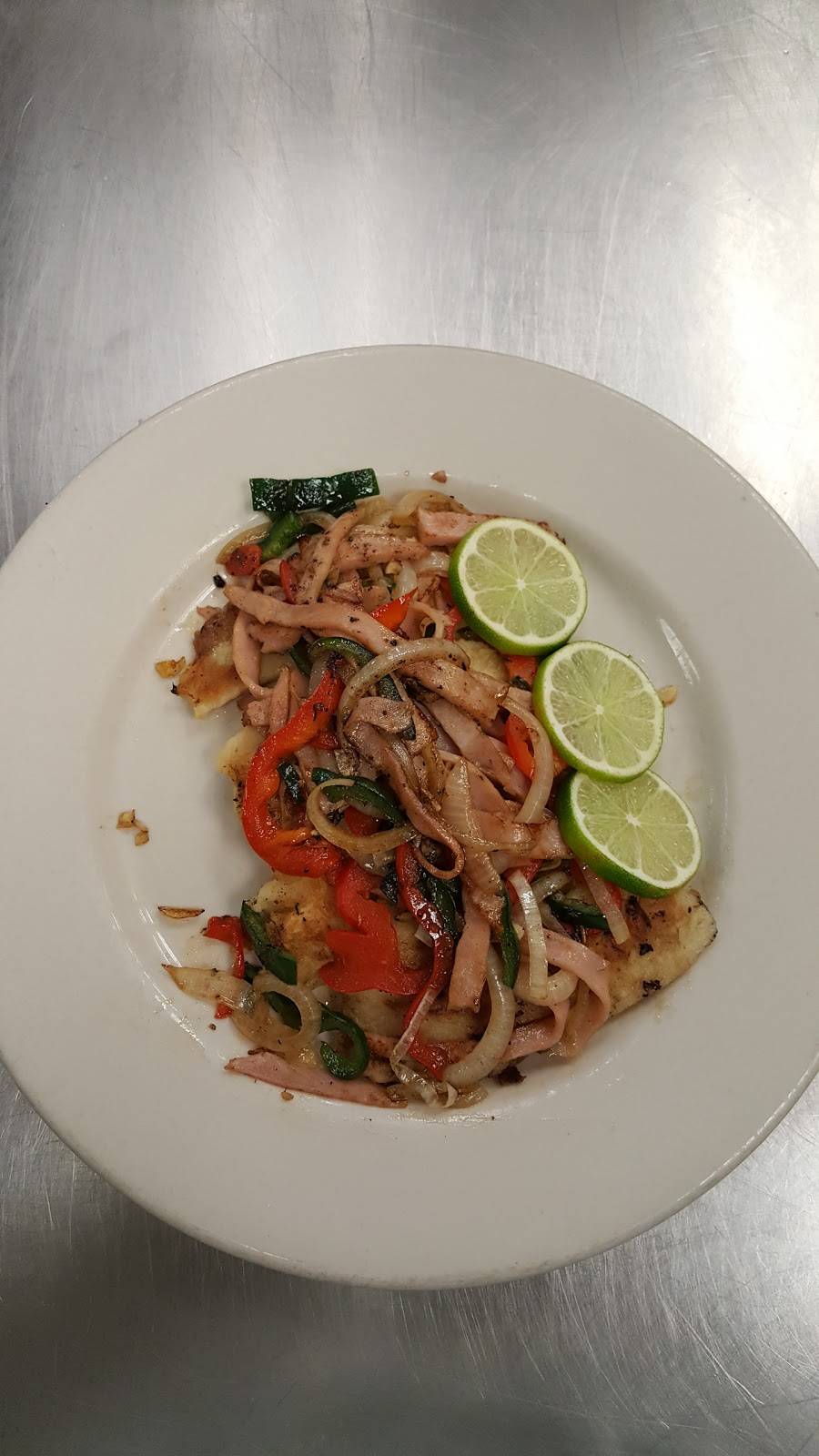 Maxx Foods | restaurant | 4055 23rd Ave SW, Naples, FL 34116, USA | 2393043311 OR +1 239-304-3311