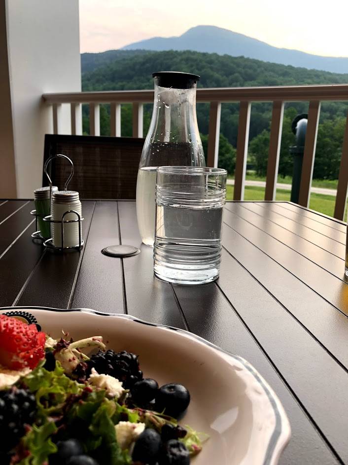 The Notch Grille | restaurant | 979 NH-16, Gorham, NH 03581, USA | 6034663420 OR +1 603-466-3420