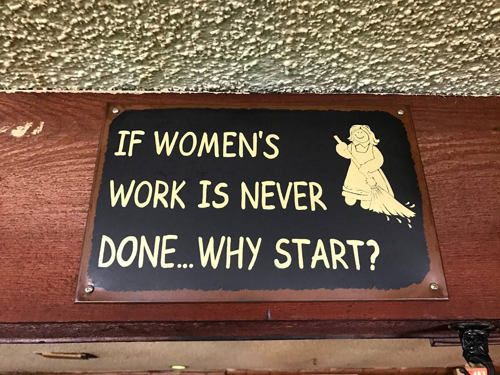 Shadows Lounge | restaurant | 890 US-1, Vero Beach, FL 32960, USA | 7725678885 OR +1 772-567-8885