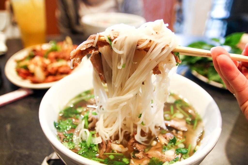 My Lan Restaurant | restaurant | 4015 E Belknap St, Fort Worth, TX 76111, USA | 8172221471 OR +1 817-222-1471