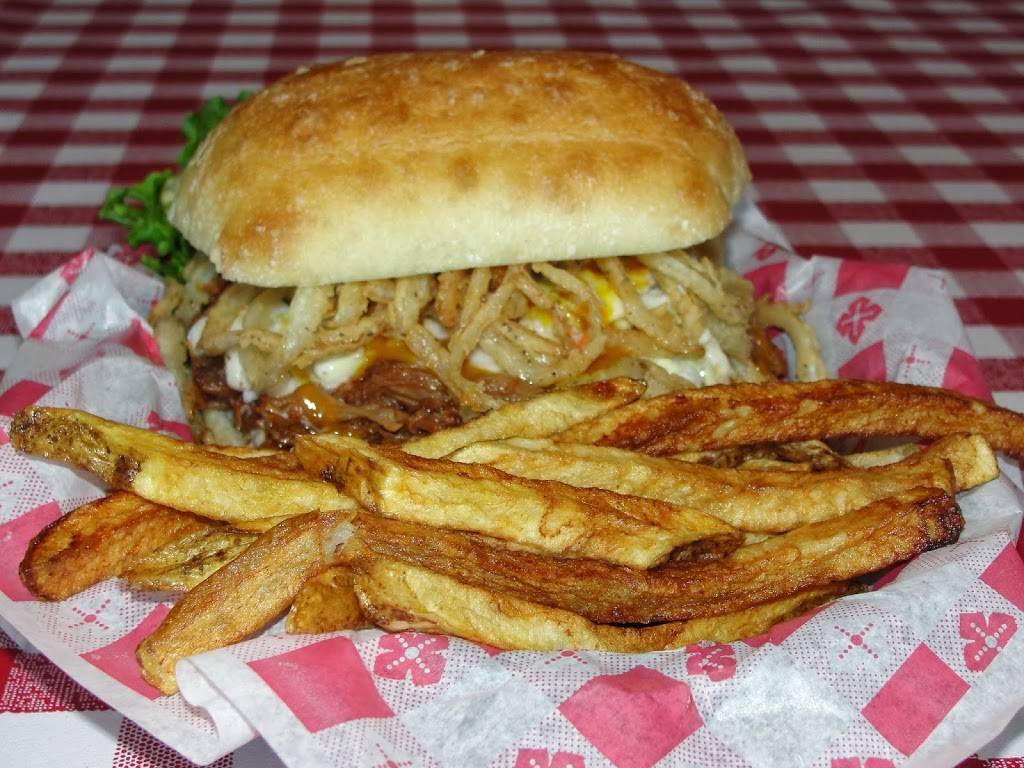 Parker Johns BBQ & Pizza - Kiel | meal delivery | 819 Service Rd, Kiel, WI 53042, USA | 9208947499 OR +1 920-894-7499