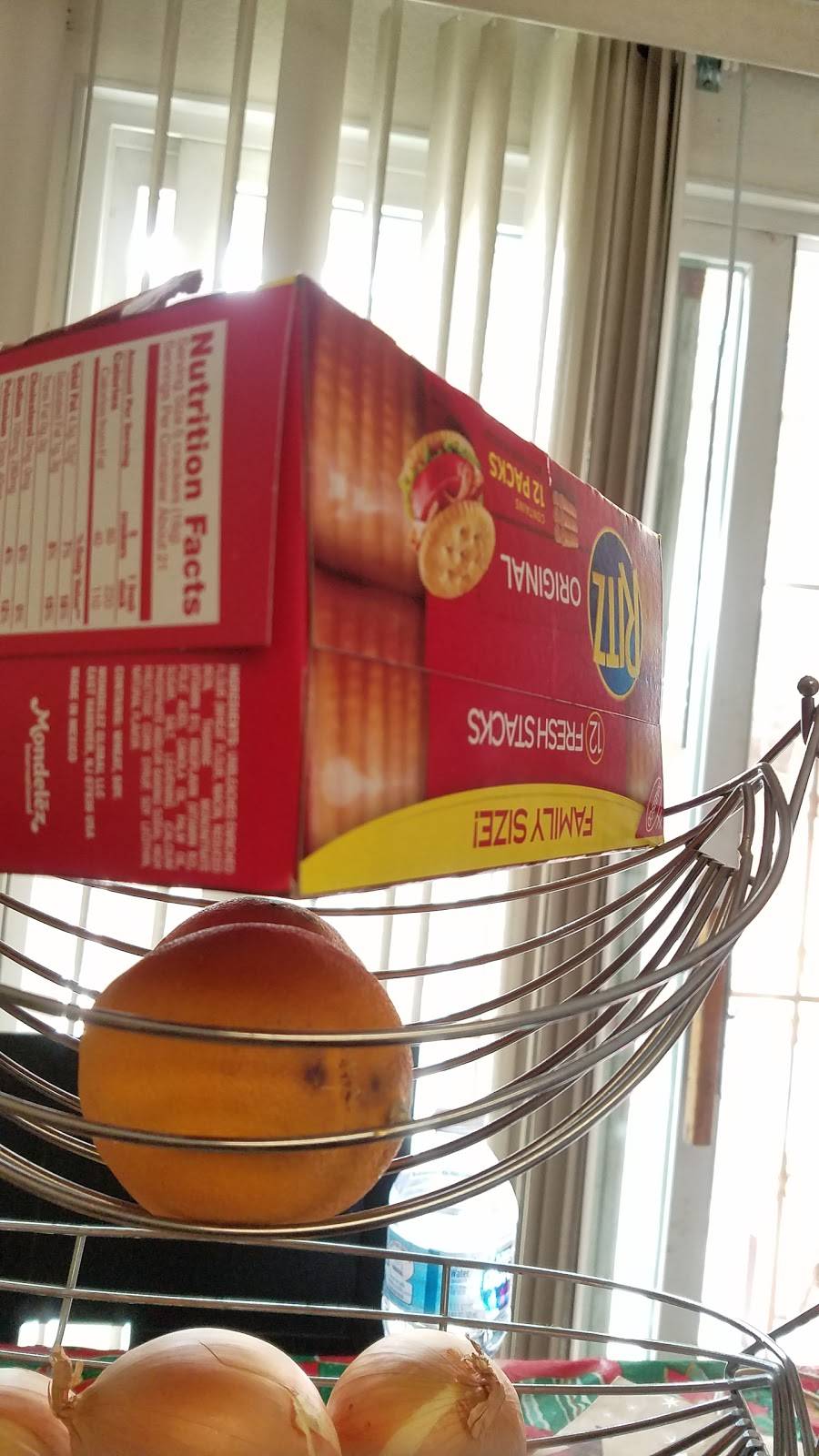 Bakers Drive-Thru | restaurant | 14321 7th St, Victorville, CA 92395, USA | 9098845233 OR +1 909-884-5233