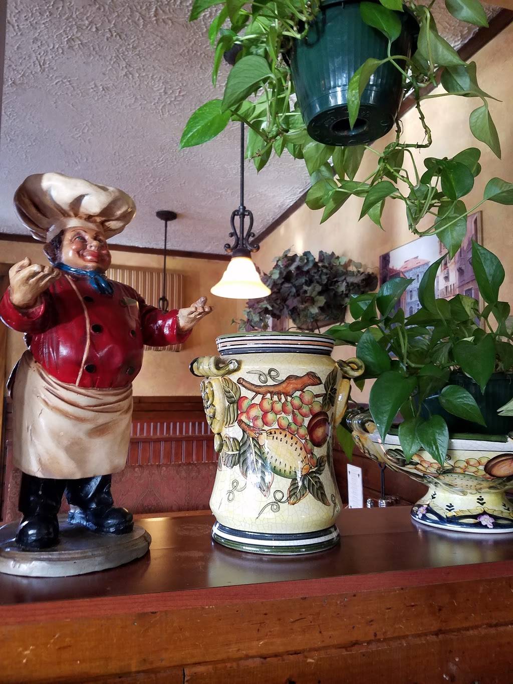 Riccardis Restaurant | restaurant | 901 Hathaway Rd, New Bedford, MA 02740, USA | 5089914200 OR +1 508-991-4200