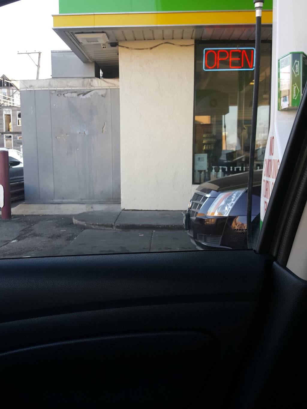 Dunkin Donuts | cafe | 7059 S Ashland Ave Gas Station, Chicago, IL 60636, USA | 7738464543 OR +1 773-846-4543