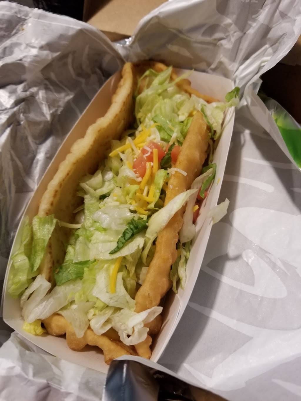 Taco Bell | meal takeaway | 22-24 31st St, Astoria, NY 11105, USA | 9294870952 OR +1 929-487-0952