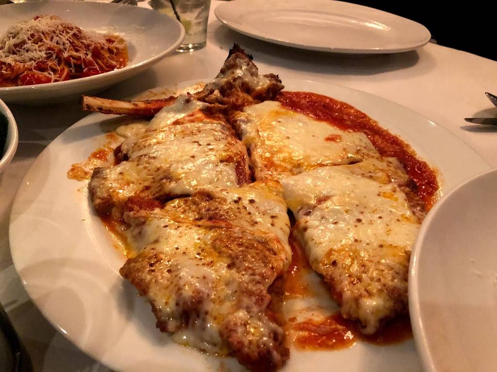 Frank and Dinos | restaurant | 39 SE 1st Ave., Boca Raton, FL 33432, USA | 5612184636 OR +1 561-218-4636