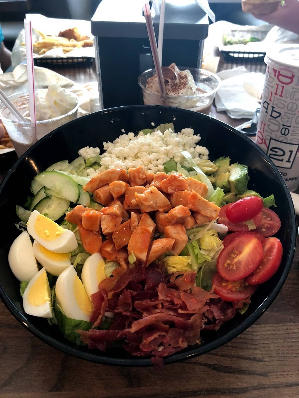 Burger 21 St. Petersburg | restaurant | 3201 4th St N, St. Petersburg, FL 33704, USA | 7272892820 OR +1 727-289-2820