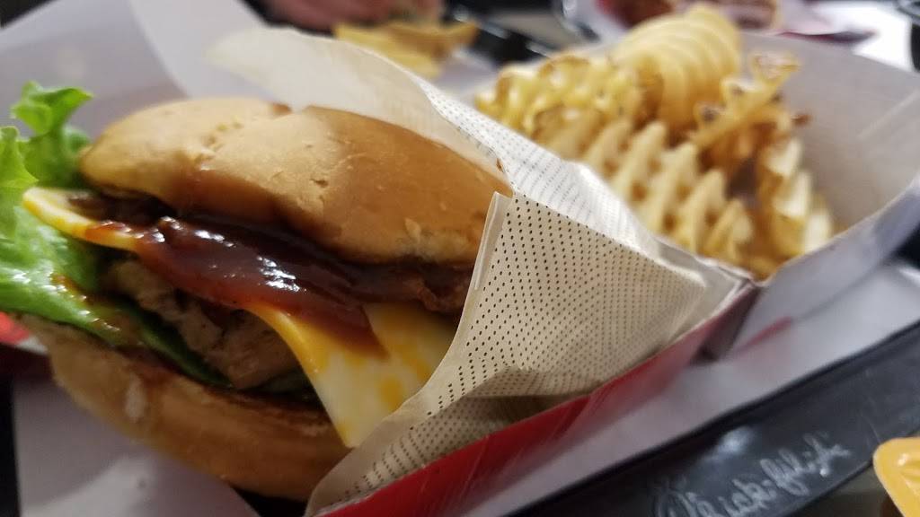 Chick-fil-A | restaurant | 6051 Sawmill Rd, Dublin, OH 43017, USA | 6147179404 OR +1 614-717-9404