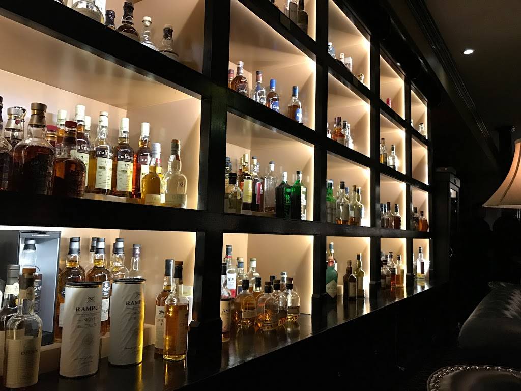 Le Malt Lounge | night club | 1021 St George Ave #2, Colonia, NJ 07067, USA | 7325107700 OR +1 732-510-7700