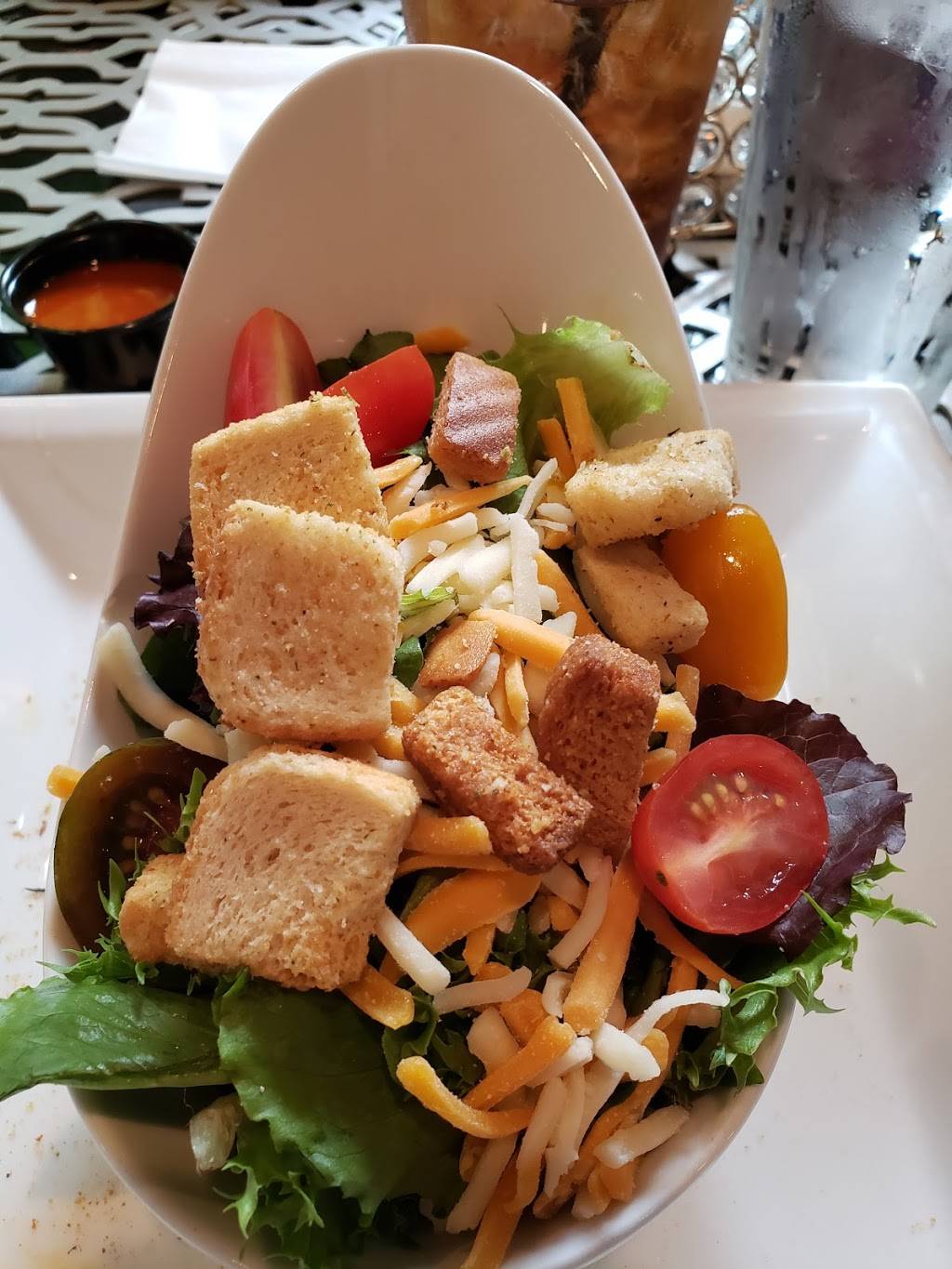 Mahogany Memphis | restaurant | 3092 Poplar Ave Suite 11, Memphis, TN 38111, USA | 9016237977 OR +1 901-623-7977