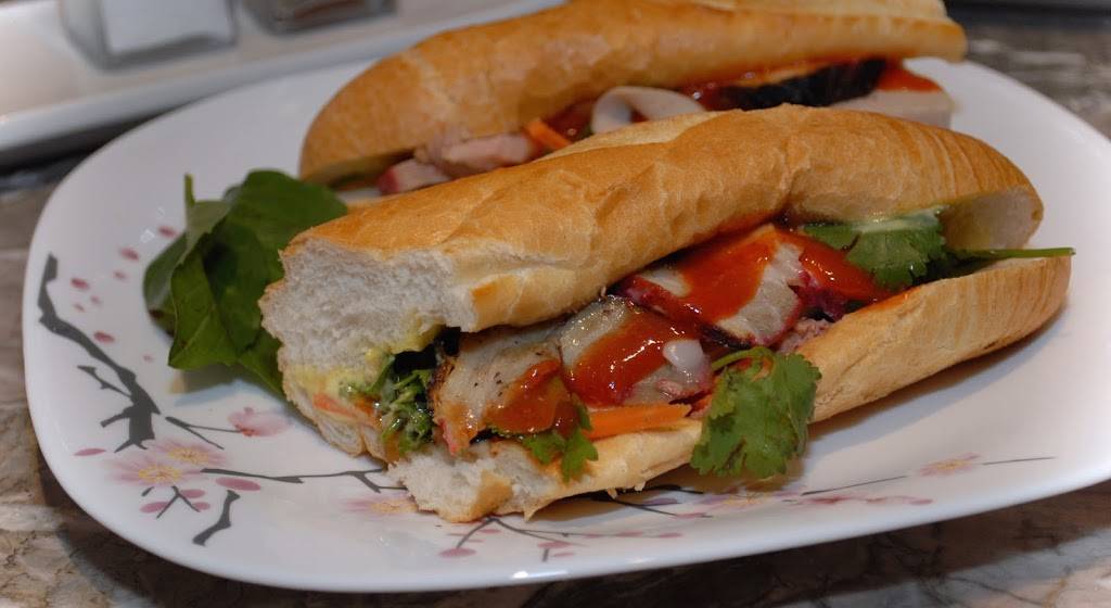 Comptoir Banh Mi - Pho - Restaurant Vietnamien - Traiteur - Sand | cafe | 54 Rue Saint Vincent, Sainte-Agathe-des-Monts, QC J8C 2A6, Canada | 8195075788 OR +1 819-507-5788