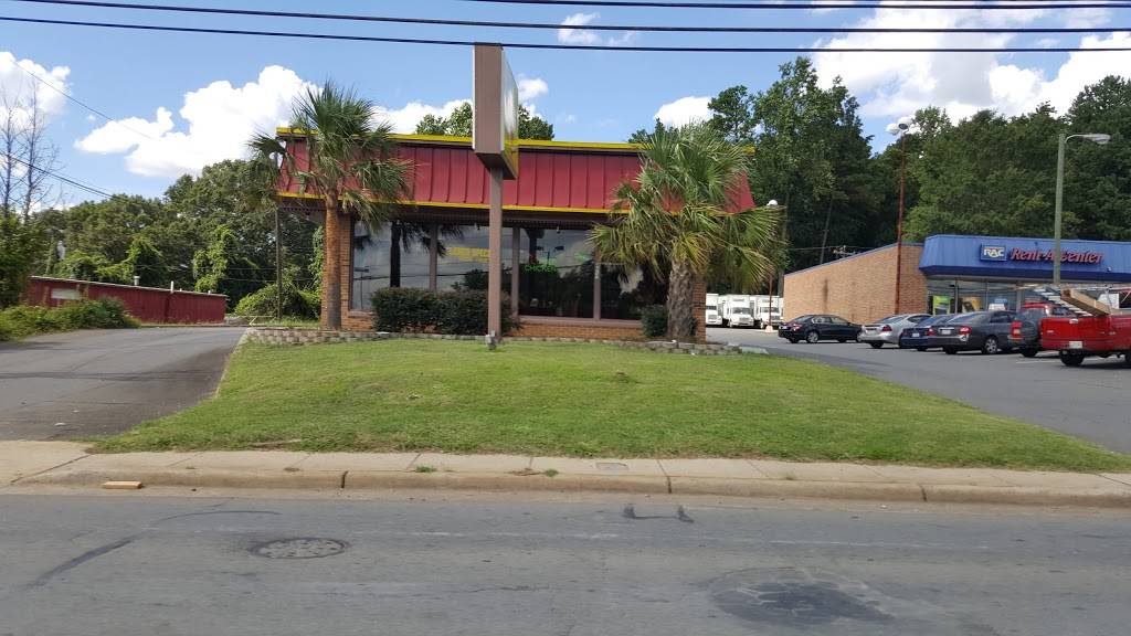 Pollo Royal | restaurant | 4517 N Tryon St, Charlotte, NC 28213, USA | 7045962239 OR +1 704-596-2239