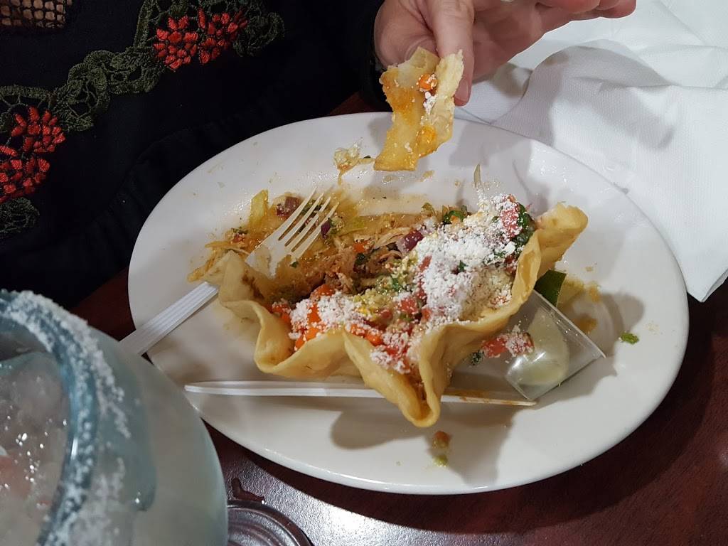 El Taco Loco | restaurant | 1120 S Carrollton Ave, New Orleans, LA 70118, USA | 5043723224 OR +1 504-372-3224