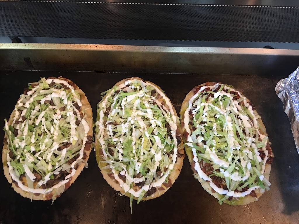 Tienda Mexicana La Pequena | restaurant | 700 W Cypress St, Kennett Square, PA 19348, USA | 4847328232 OR +1 484-732-8232