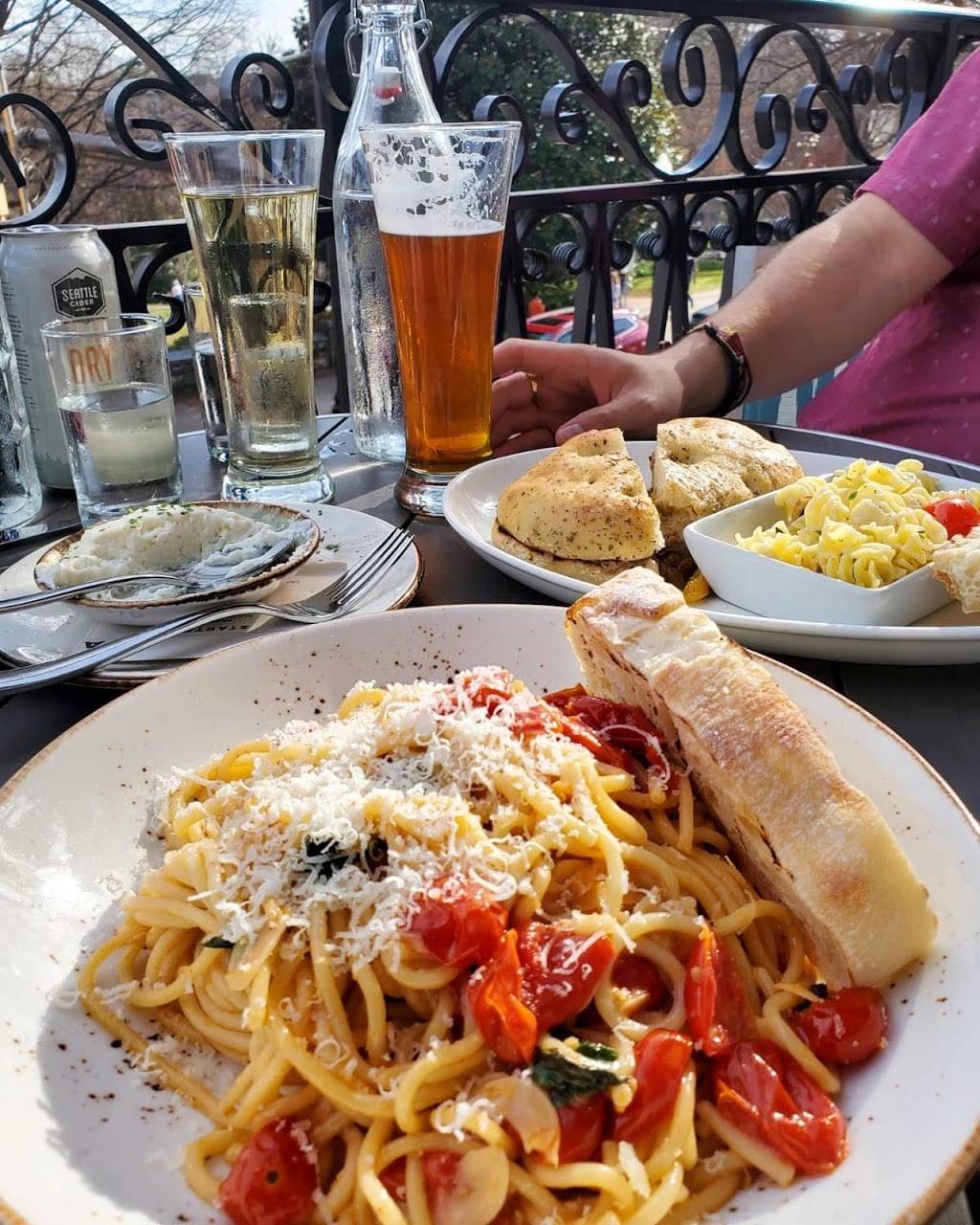 Jianna | restaurant | 600 S Main St #2, Greenville, SC 29601, USA | 8647202200 OR +1 864-720-2200