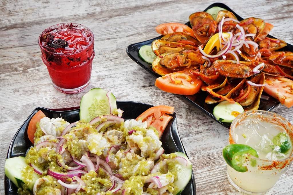 Perla Negra Mariscos | restaurant | 235 S Bolingbrook Dr, Bolingbrook, IL 60440, USA | 6304130000 OR +1 630-413-0000