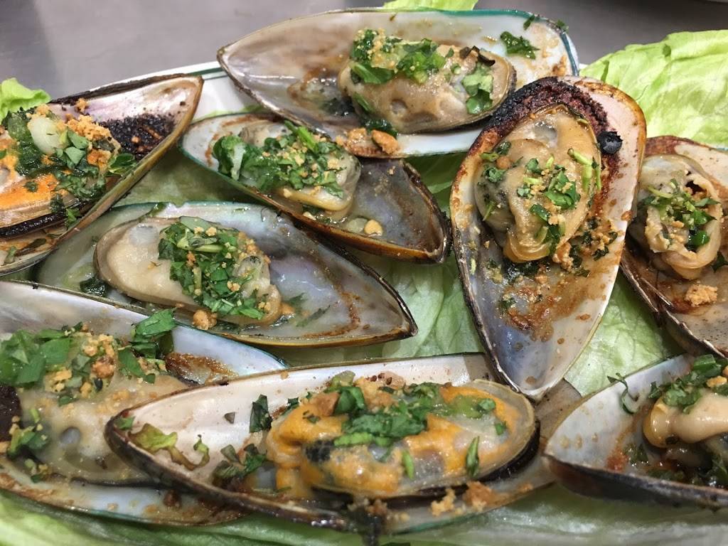 Pho Indy | restaurant | 4634 Coldwater Rd, Fort Wayne, IN 46825, USA | 2607154152 OR +1 260-715-4152