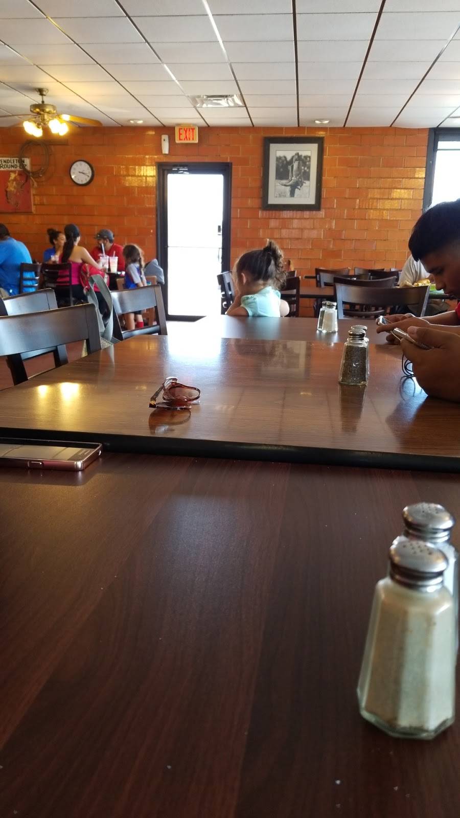 Bill Miller Bar-B-Q | restaurant | 3514 S Zarzamora St, San Antonio, TX 78225, USA | 2109222774 OR +1 210-922-2774