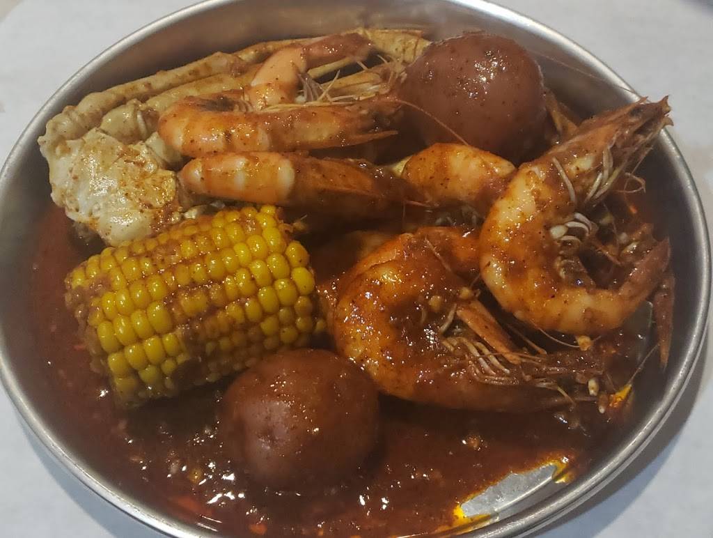 Crafty Crab | restaurant | 8933 J M Keynes Dr #1, Charlotte, NC 28262, USA | 9809995111 OR +1 980-999-5111