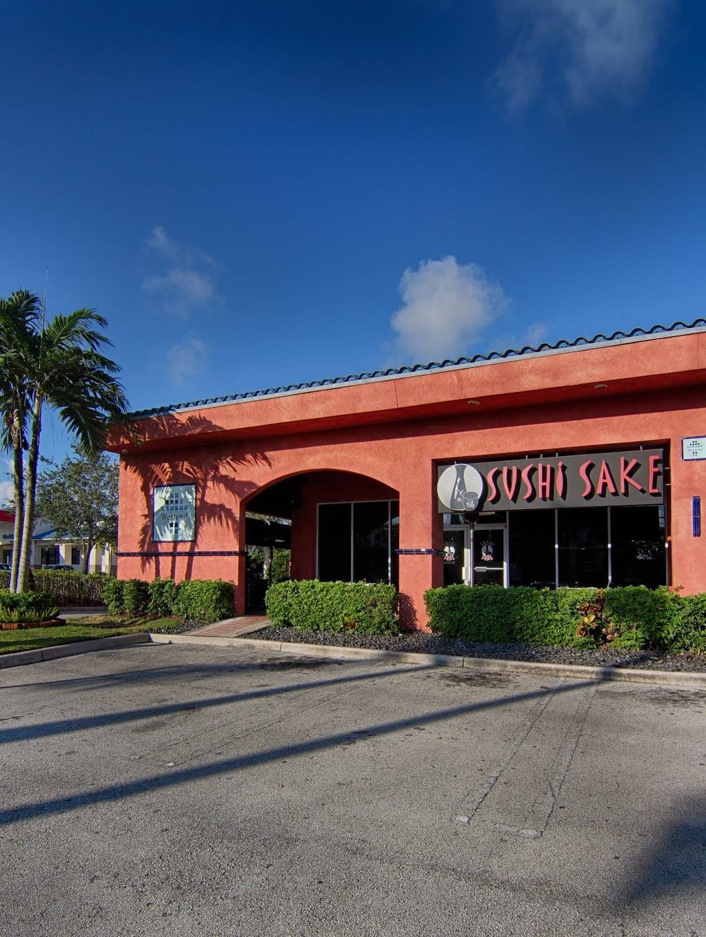 Sushi Sake Doral | restaurant | 2600 NW 87th Ave #17, Doral, FL 33172, USA | 3055926166 OR +1 305-592-6166