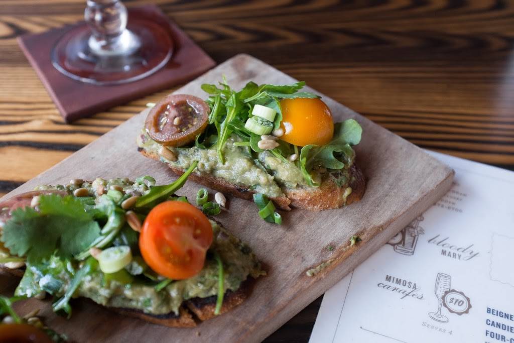 Blind Tiger Pub | restaurant | 36-38 Broad St, Charleston, SC 29403, USA | 8438726700 OR +1 843-872-6700