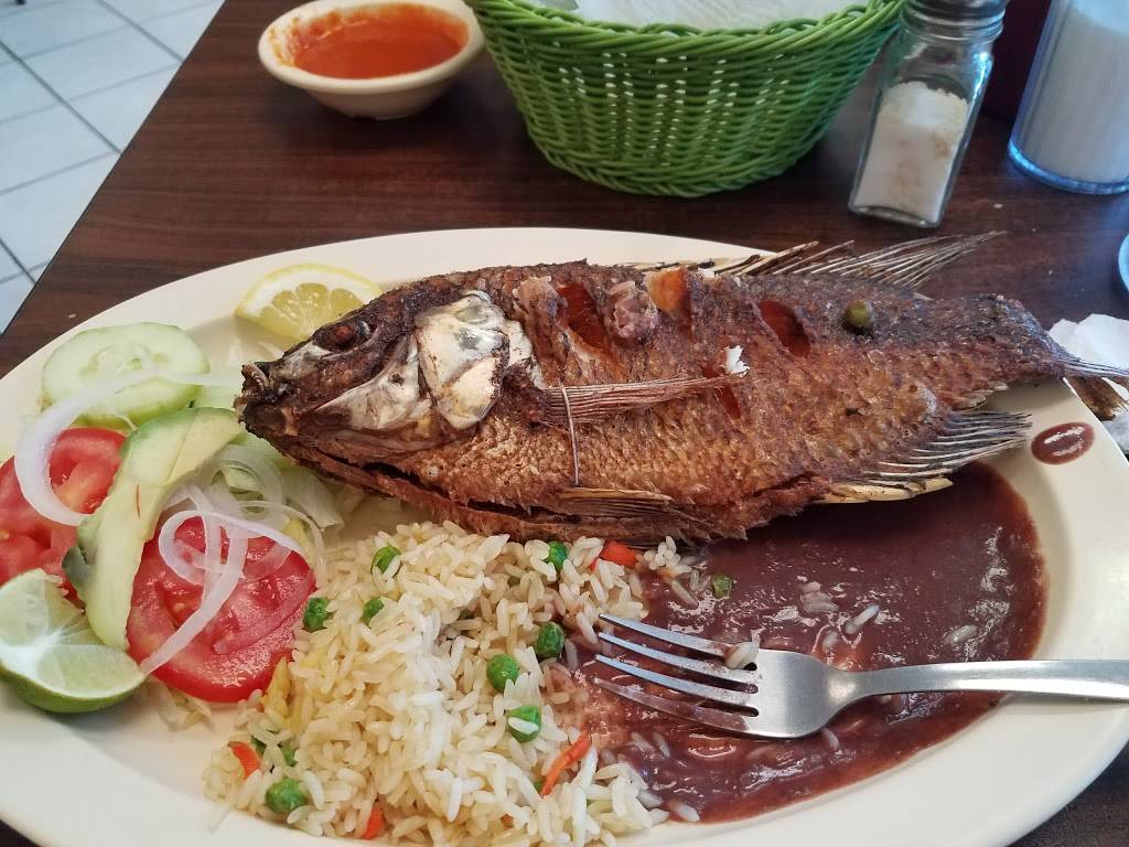 Centro American Restaurant & Pupuseria | restaurant | 317 Dominik Dr, College Station, TX 77840, USA | 9797031266 OR +1 979-703-1266