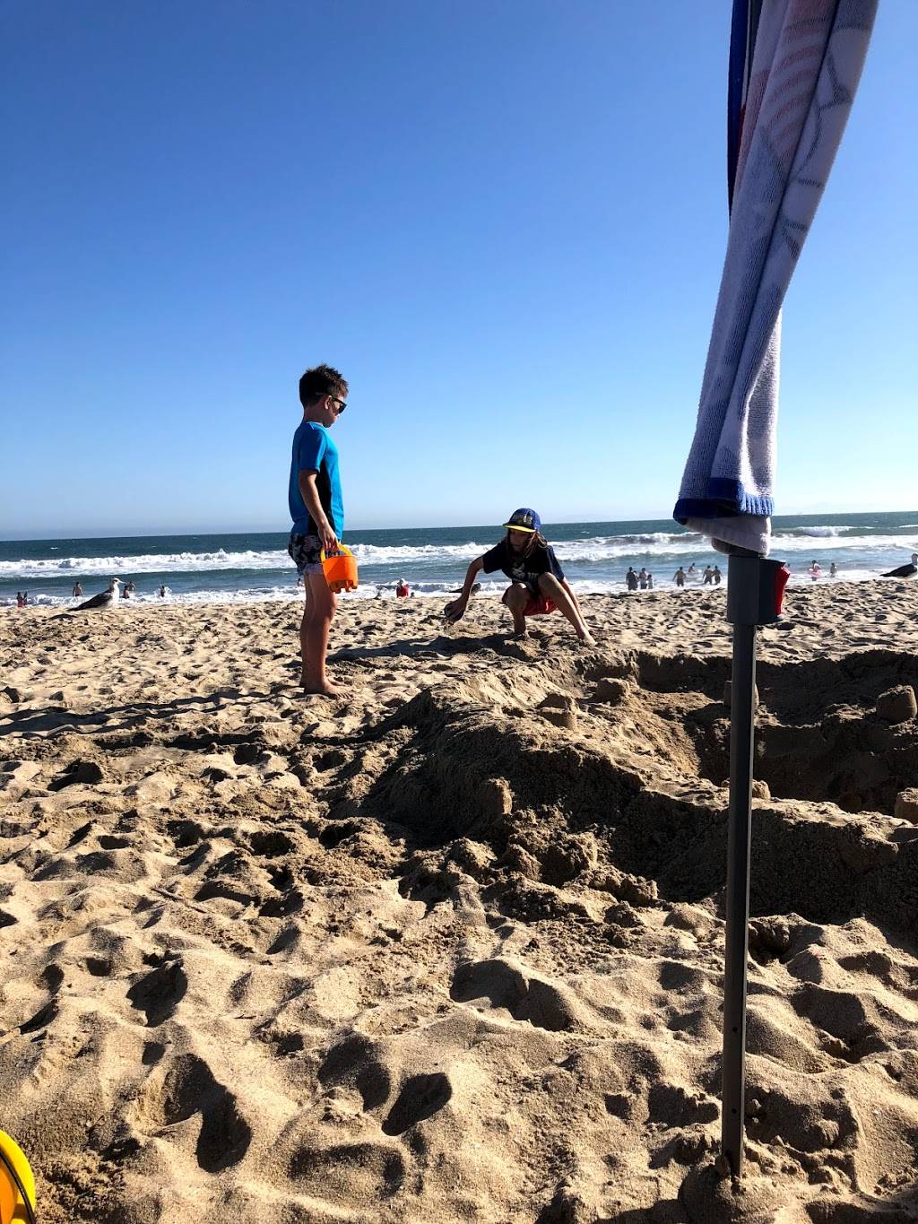 Zacks Too | restaurant | 21579 Pacific Coast Hwy, Huntington Beach, CA 92648, USA | 7145362696 OR +1 714-536-2696