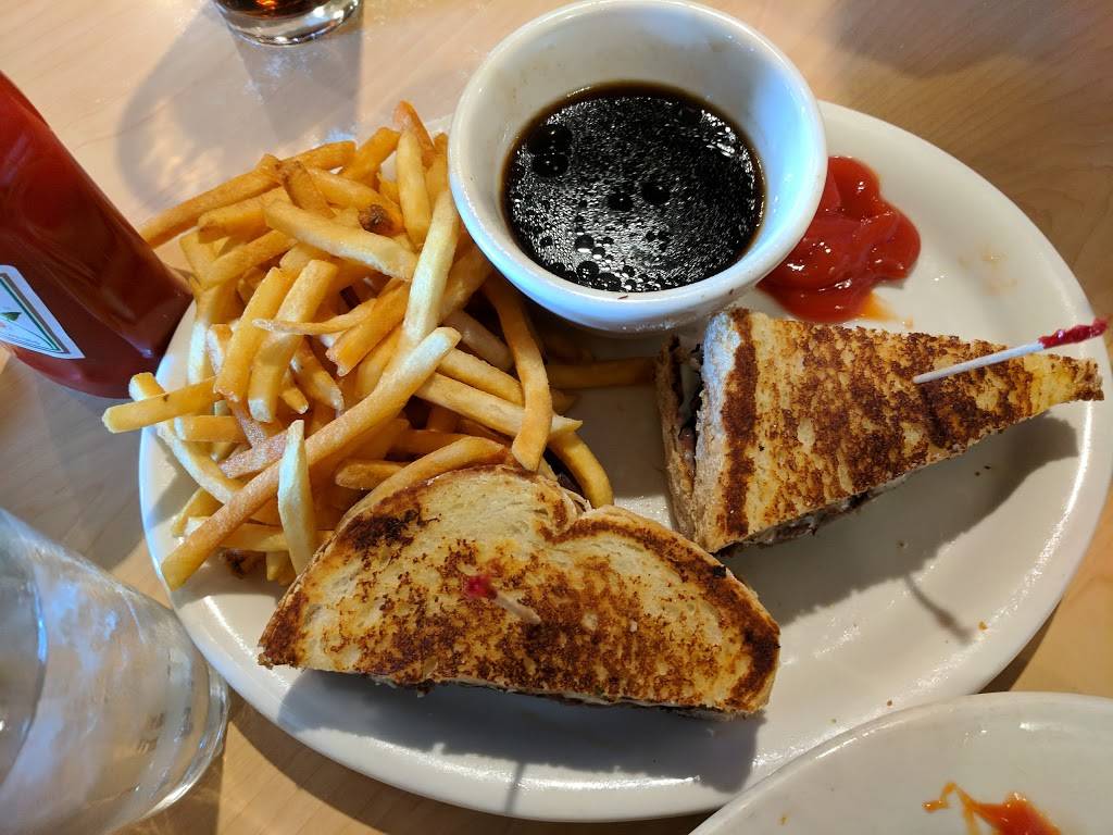 Hunnys Cafe | restaurant | 31253 Riverside Dr, Lake Elsinore, CA 92530, USA | 9512454548 OR +1 951-245-4548