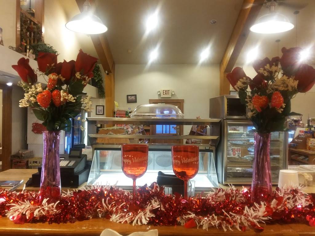 Five Points Country Market | restaurant | 3369 N Main St, Mansfield, OH 44903, USA | 4195263663 OR +1 419-526-3663