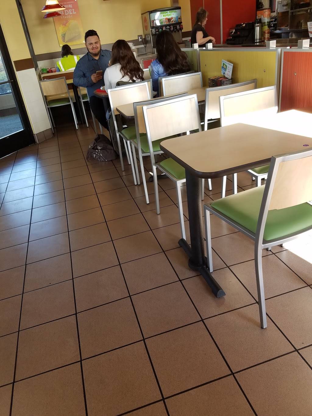 Del Taco | meal takeaway | 2663 Mt Vernon Ave, Bakersfield, CA 93306, USA | 6618737812 OR +1 661-873-7812