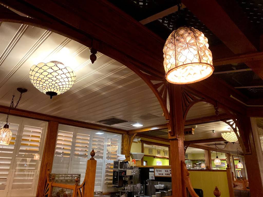 Apple Farm Restaurant | restaurant | 2015 Monterey St, San Luis Obispo, CA 93401, USA | 8055446100 OR +1 805-544-6100