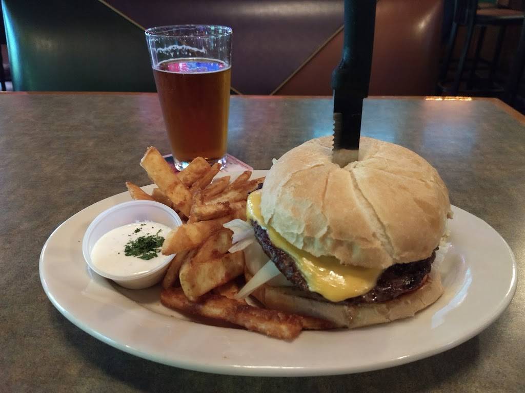 Ranch Tavern | restaurant | 18601 SE McLoughlin Blvd, Oak Grove, OR 97267, USA | 5037941745 OR +1 503-794-1745