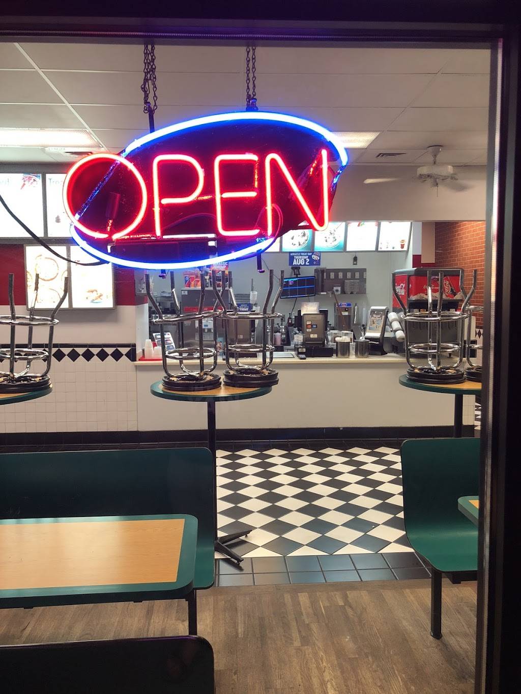 Dairy Queen | restaurant | 1545 N Canyon Rd, Provo, UT 84604, USA | 8018183900 OR +1 801-818-3900