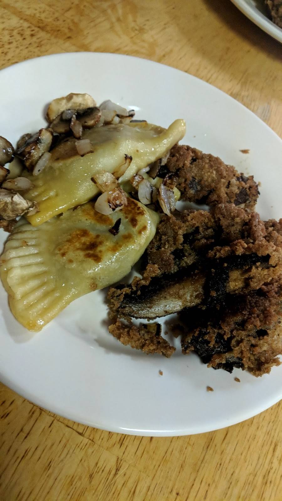 Chau Haus Schnitzel Station | restaurant | 7000 Stadium Dr #201, Kalamazoo, MI 49007, USA | 2693536620 OR +1 269-353-6620