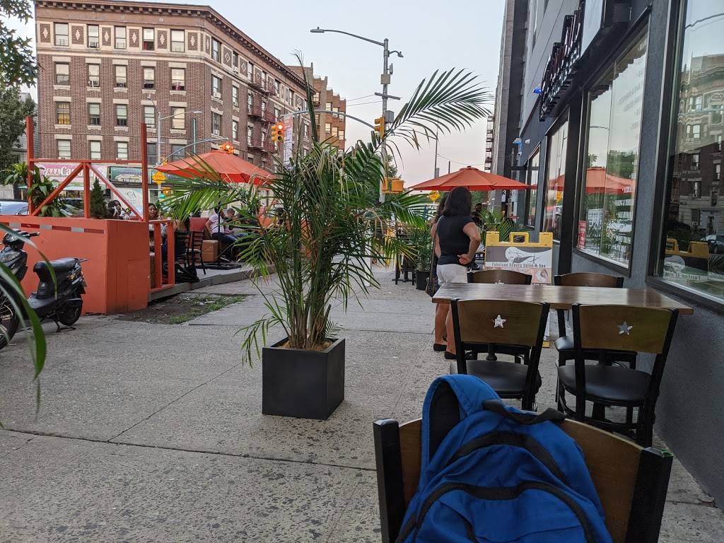 Estrellita Poblana | restaurant | 374 E 204th St, The Bronx, NY 10467, USA | 7186848801 OR +1 718-684-8801