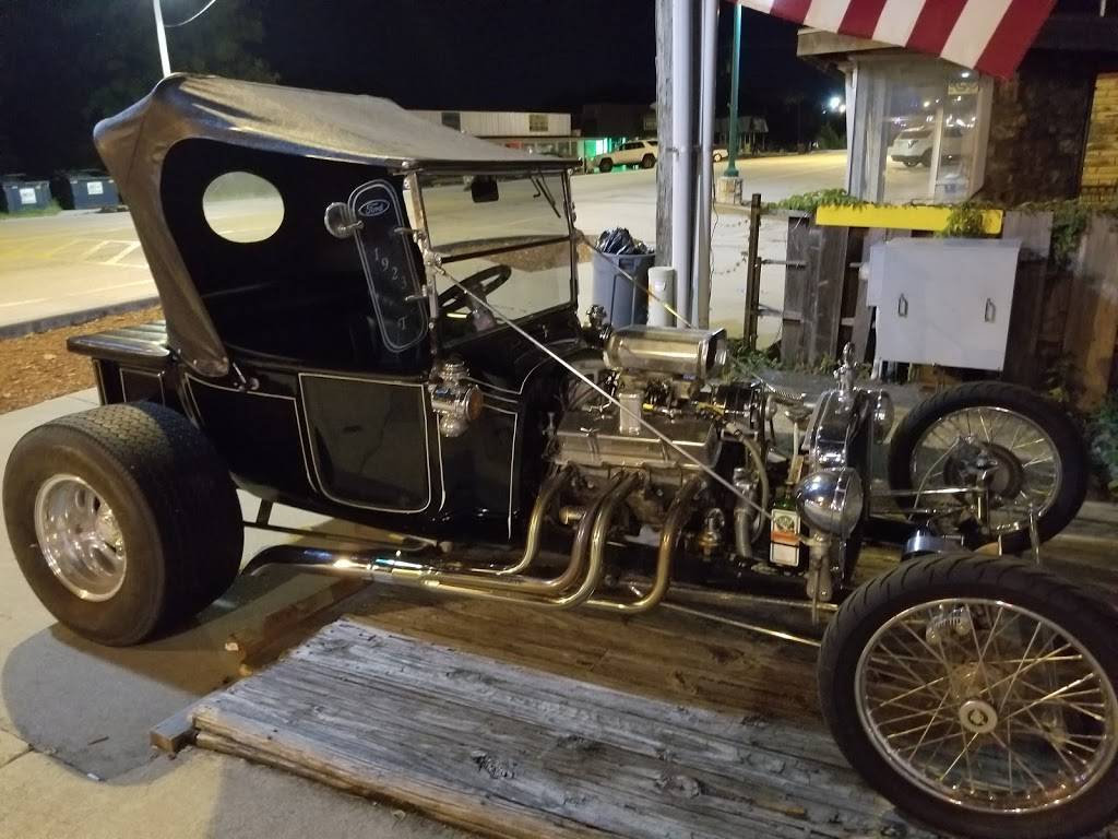 Barstool Mountain Saloon | restaurant | 1104 Bagnell Dam Blvd, Lake Ozark, MO 65049, USA | 5736931887 OR +1 573-693-1887