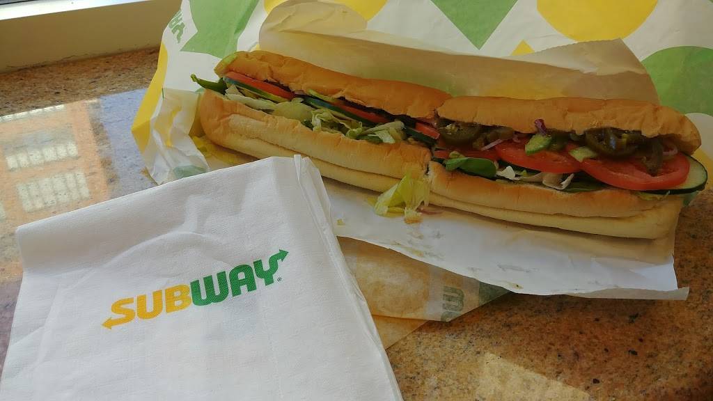 Subway | restaurant | 400 North Orleans #1 South Store Orleans 400 Plaza, Chicago, IL 60610, USA | 3123210900 OR +1 312-321-0900