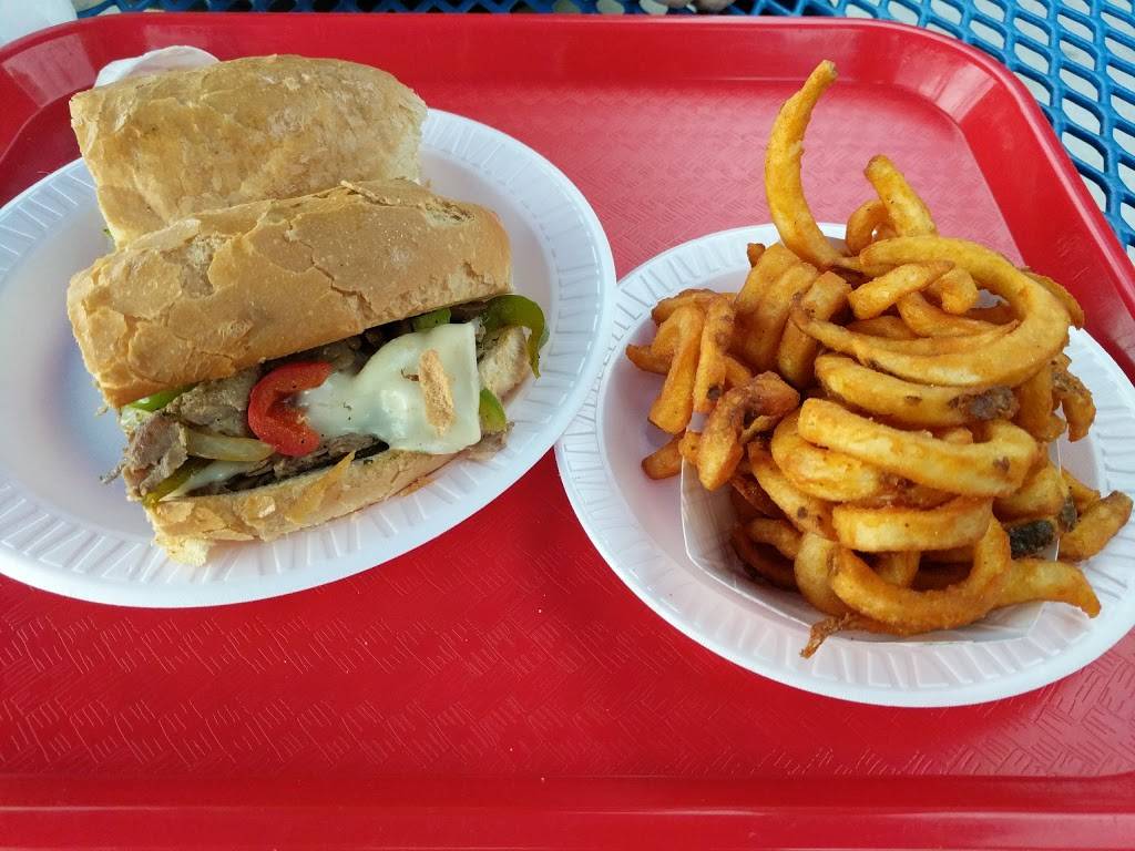 Skippers Restaurant | restaurant | 167 Main St, Niantic, CT 06357, USA | 8607393230 OR +1 860-739-3230