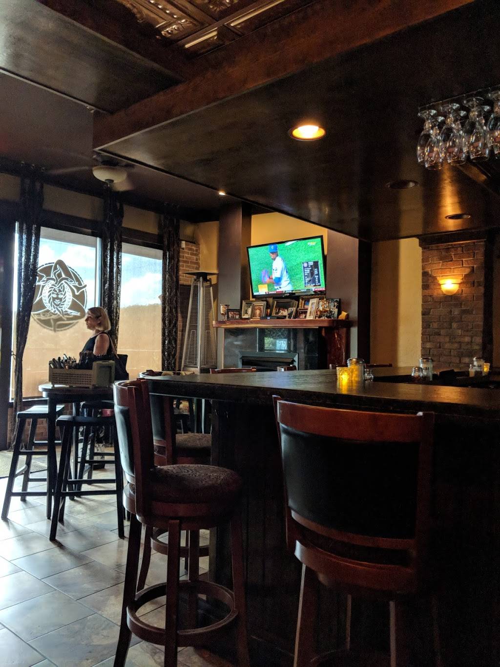 Josephines Sicilian Kitchen | restaurant | 3701 N Croatan Hwy, Kitty Hawk, NC 27949, USA | 2522612669 OR +1 252-261-2669