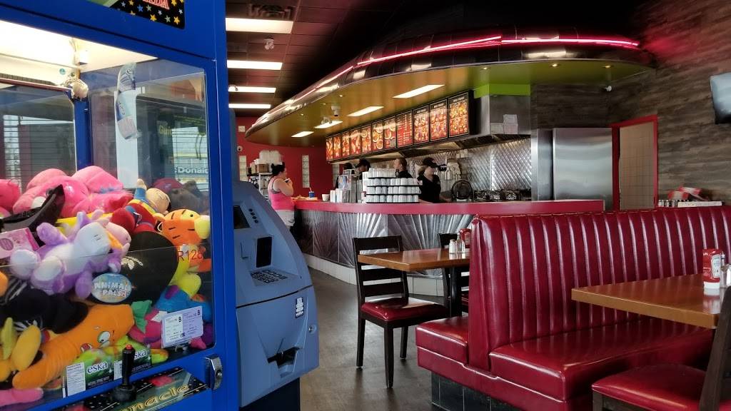 Restaurant La Belle Province Lasalle | restaurant | 8201 Boulevard Newman, LaSalle, QC H8N 1Y1, Canada | 5143670473 OR +1 514-367-0473