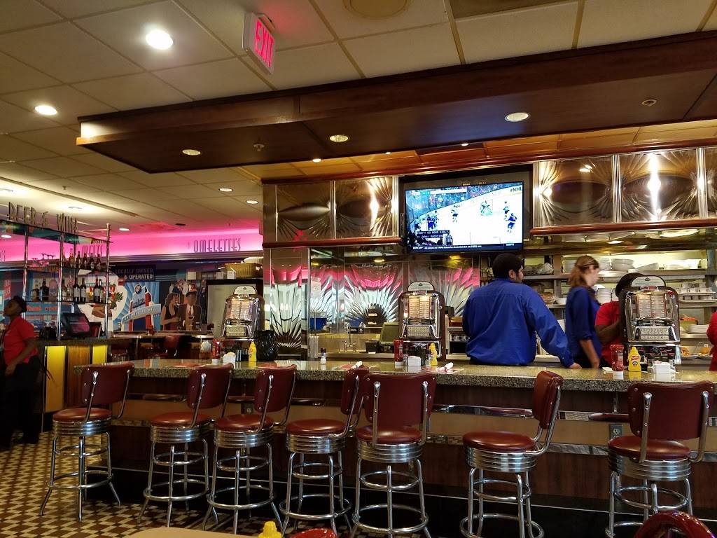 Silver Diner- BWI | restaurant | Baltimore/Washington International Thurgood Marshall Airport Concourse A / B, Baltimore, MD 21240, USA | 4106940990 OR +1 410-694-0990