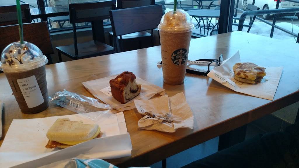 Starbucks | cafe | 246 Rainbow Drive O-1, Silverthorne, CO 80498, USA | 3033355772 OR +1 303-335-5772