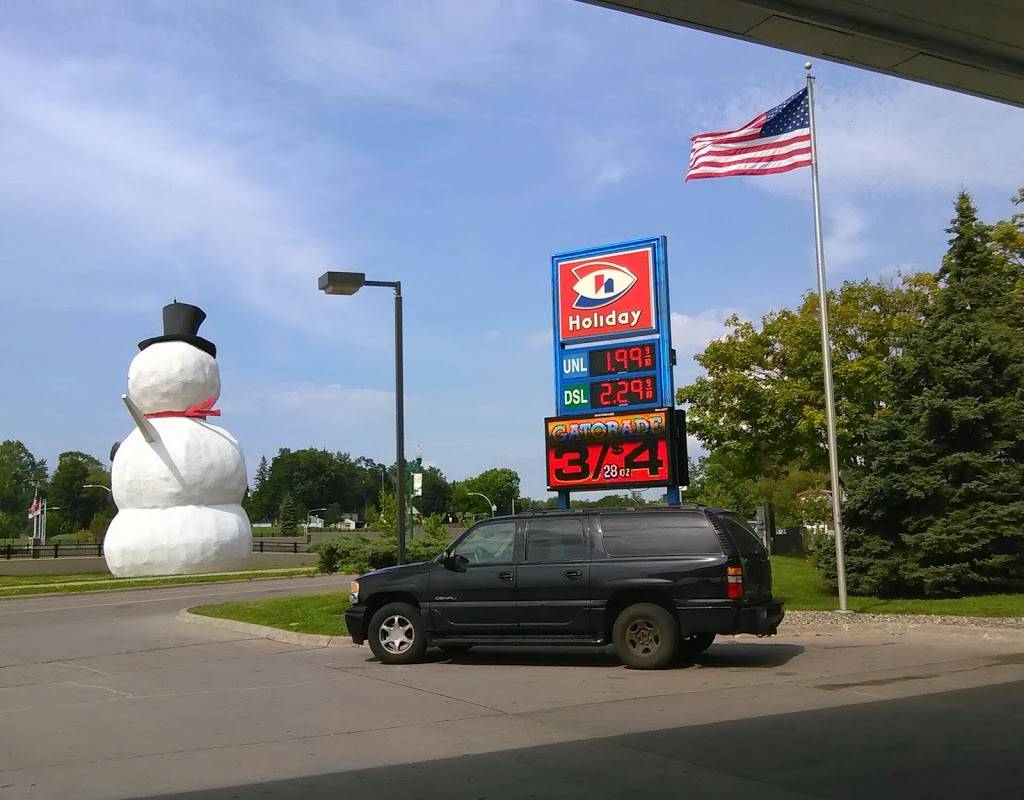 Holiday Stationstores | cafe | 2438 Margaret St N, St Paul, MN 55109, USA | 6517791952 OR +1 651-779-1952