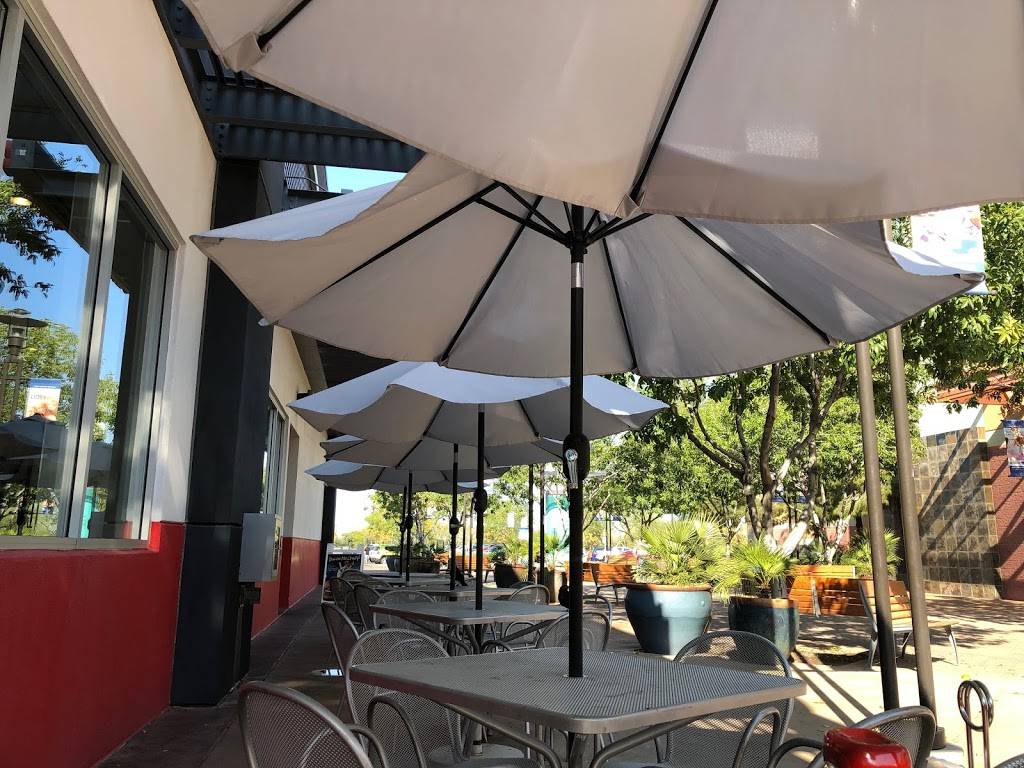 Johnny Rockets | restaurant | 2270 E Williams Field Rd Suite 101, Gilbert, AZ 85295, USA | 4807221848 OR +1 480-722-1848