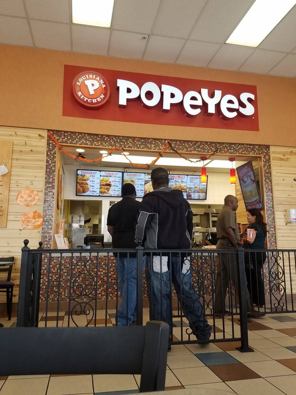 Burger King | restaurant | Cassidy Rd Bldg 196, Fort Bliss, TX 79916, USA | 9155668633 OR +1 915-566-8633