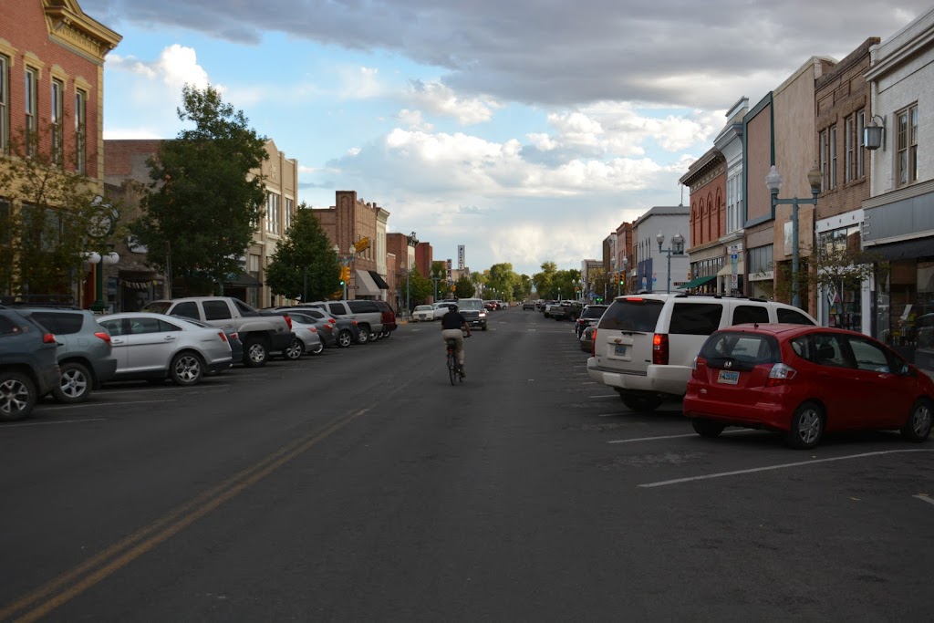 Crowbar & Grill | restaurant | 202 S 2nd St, Laramie, WY 82070, USA | 3074602756 OR +1 307-460-2756