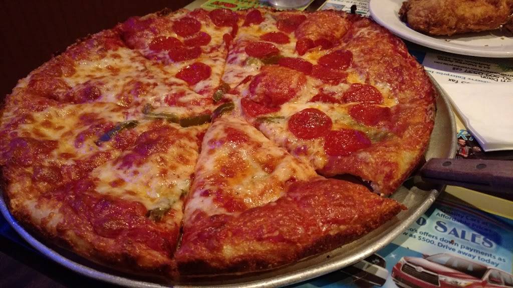 The Elmton | restaurant | 584 5th St, Struthers, OH 44471, USA | 3307558511 OR +1 330-755-8511